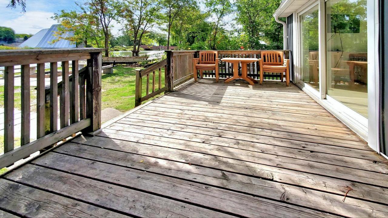 Main Beach River Retreat - Wasaga Beach 1 - Main Strip - 95 Mosley St Exterior photo