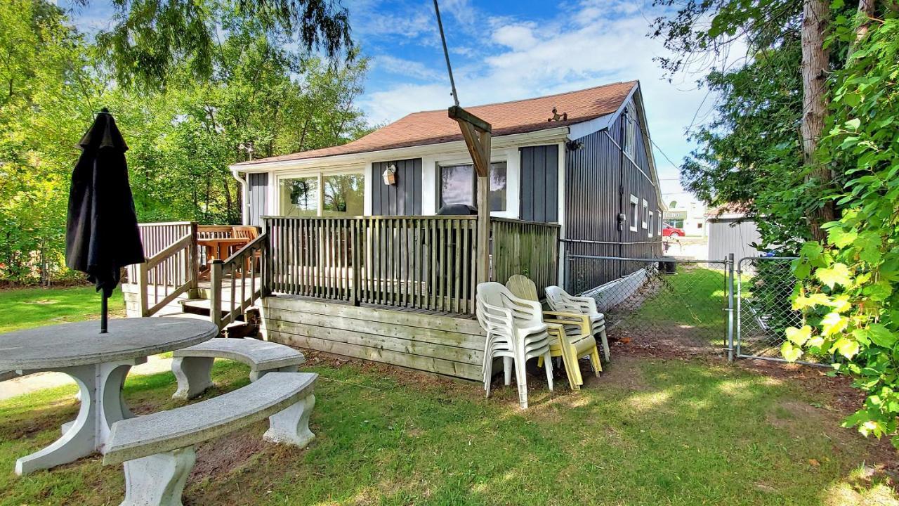 Main Beach River Retreat - Wasaga Beach 1 - Main Strip - 95 Mosley St Exterior photo